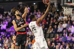 Basket. Le Caen BC a cru à l'exploit, mais tombe d'un souffle face au leader