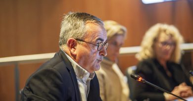 Bassin d’Arcachon : les finances de Lège-Cap-Ferret critiquées par les opposants Sammarcelli et Pastor