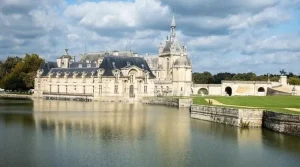 Bibliothèque inouïe, jardins… On a visité le château de Chantilly, « Monument préféré des