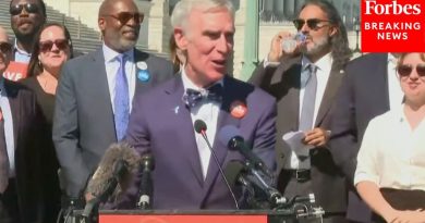 Bill Nye et les Démocrates s'opposent aux coupes budgétaires de la NASA