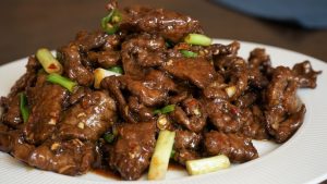 Bœuf mongol : un plat prisé des restaurants chinois aux USA