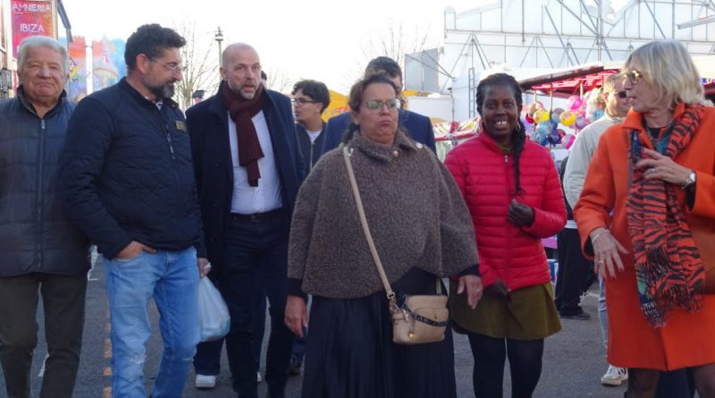 Bourg-en-Bresse. La fête de la Saint-Martin a été inaugurée par le maire Jean-François Debat