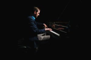 Brad Parker en récital de piano : un événement à ne pas manquer - Citescope