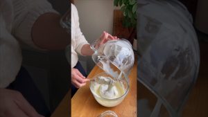 Bûche Citron Meringuée : Une Délicieuse Recette Festive