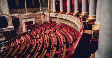 Budget, dépouilles israéliennes et séisme en Afghanistan : l'actualité du 3 novembre