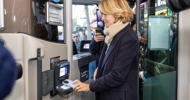 « Ça change tout ! » : vous pourrez bientôt payer votre ticket de bus avec une carte bleue à Paris et en proche banlieue