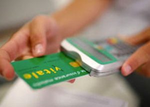 Carte Vitale sur smartphone : la version numérique déployée dans toute la France, y compris à La Réunion