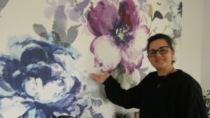 « Ce métier me prenait aux tripes » : à Benet, Jessica Mallard a choisi de devenir peintre et a créé Color Passion