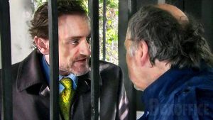 Cellule de Crise : Jean-Paul Rouve dans un Drame Captivant