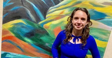 Cette artiste met à l'honneur les Balkans dans un prieuré près de Vernon