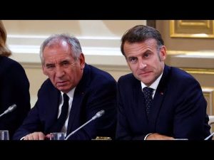 Chute du gouvernement Bayrou : réactions des oppositions