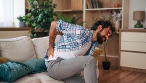 Coliques néphrétiques : comprendre, prévenir et réagir face à cette douleur intense - ICI