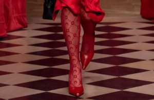 Collants colorés, à motifs ou en dentelle : les tendances à adopter cette saison