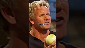 Comment émincer un oignon avec Gordon Ramsay
