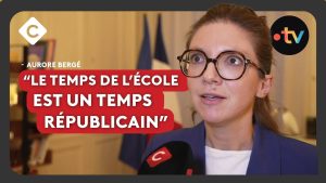 Controverse sur le voile des jeunes filles à l'Assemblée