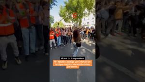 Cortège impressionnant de grévistes à la Gare du Nord, Paris