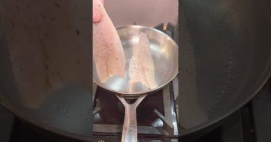 Cuisson parfaite du poisson dans une poêle en inox
