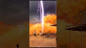 Cyclone Dévastateur : Éclairs et Arbres Abattus en ASMR