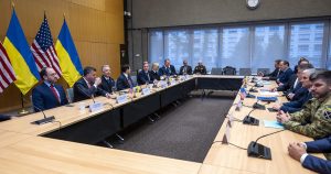 Cyrille Bret: "L'Ukraine commence à comprendre que la paix va venir au prix d'un démantèlement de son territoire" | RTS