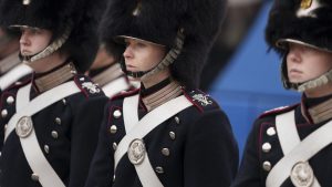 Accents d'Europe : Le Danemark impose le service militaire obligatoire aux femmes