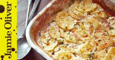 Dauphinoise de pommes de terre rapide de Jamie