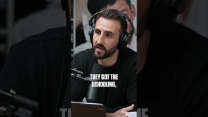 De nombreux jeunes hommes se sentent exclus aujourd'hui.