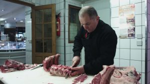 Découpe à la française : l'art culinaire révélé