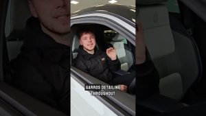 Découvrez la Renault 5 Roland Garros en édition limitée chez JJ Burke !