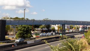 Démontage de l’autopont de La Possession : travaux maintenus malgré le basculement de la Route du Littoral