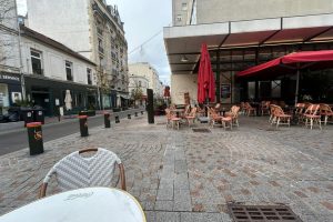 Des bars et restaurants obligés de fermer à minuit pour éviter les nuisances sonores : les gérants dénoncent "une concurrence déloyale"