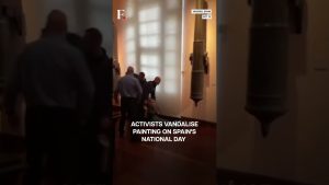 Des militants climatiques s'attaquent à un tableau de Columbus