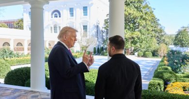 Des réunions secrètes entre Américains et Russes sur l'Ukraine se seraient tenues à Abou Dhabi | RTS