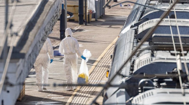 Dix blessés dans l'attaque au couteau dans un train pour Londres : la piste terroriste "inappropriée"
