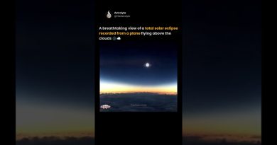 Éclipse solaire totale vue depuis un hublot : un moment unique ! 🌑✈️