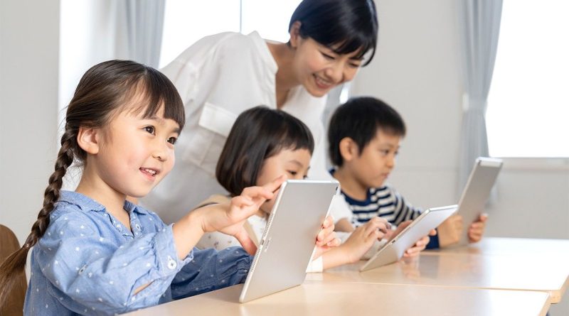 Éducation numérique : les élèves japonais préfèrent le clavier plutôt que l’écriture manuscrite