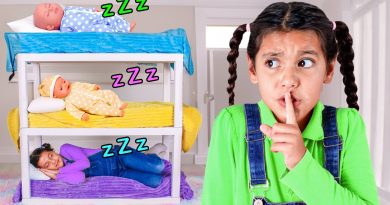 Ellie : Aventures en garde d'enfants à la crèche !