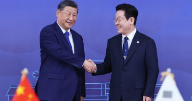 En Corée du Sud, Xi Jinping ironise sur l'espionnage et les smartphones chinois