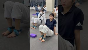 Entraînement de coups de pied en taekwondo 🥋