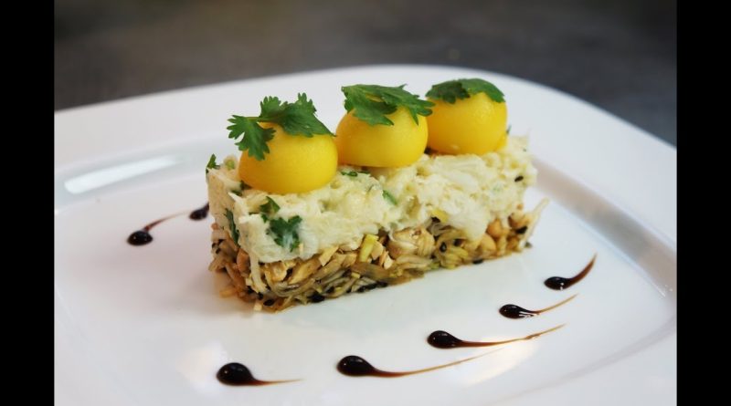 Entrée : Crabe fondant au citron, coriandre, mangue et cajou