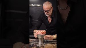 Entremets Mousse Fraise et Vanille