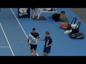 Ex-numéro 1 du tennis remporte son premier match de retour