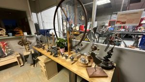 Fabriquer ses propres meubles à lLAtelier Normand de Carpiquet - ICI