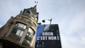 Fast-fashion : la France engage une procédure de "suspension" de la plateforme Shein