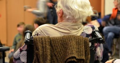 Résidente en EHPAD © Maxime C. / mCi