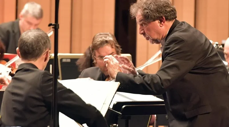 Folle journée : 191 signatures de musiciens en soutien à l’action de René Martin