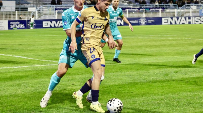 Foot: l’ACFC nouveau leader de National 2 après sa victoire sur Saint-Malo