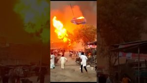Foudre dévastatrice et tempête : vidéo ASMR du cyclone