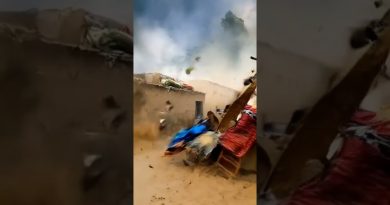 Foule en fuite face au cyclone : un spectacle terrifiant