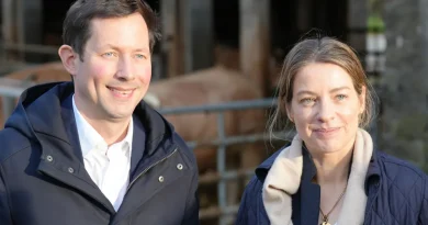 François-Xavier Bellamy et Céline Imart : « Erasmus, laboratoire de la naïveté en Europe »