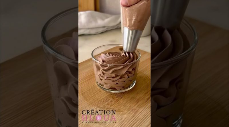 Ganache montée au chocolat noir : un délice irrésistible